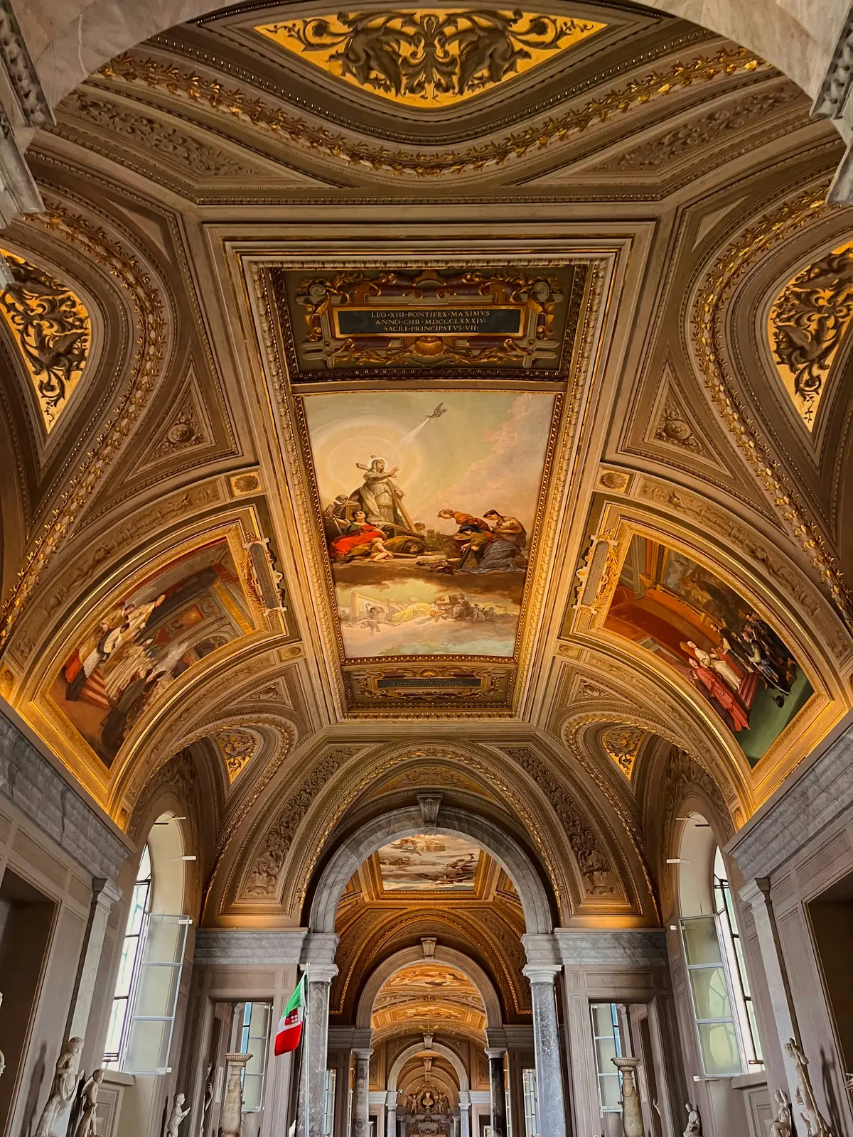 Estatuas clásicas en los Museos Vaticanos